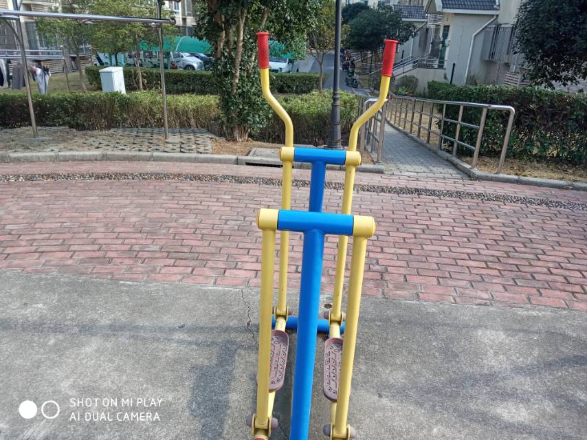 单人漫步器