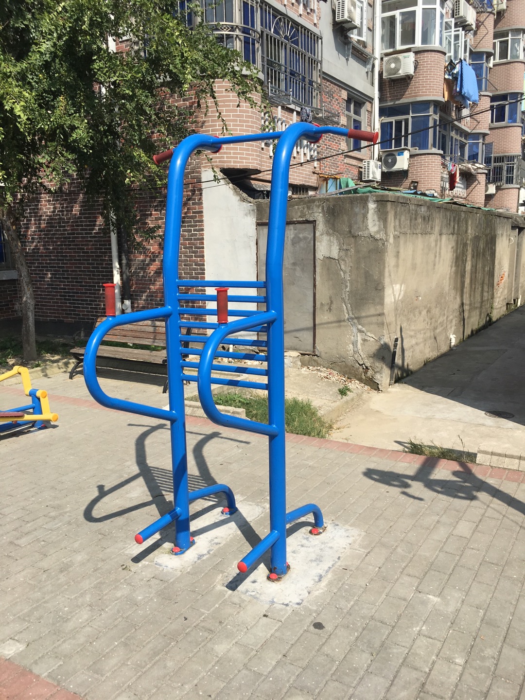多功能训练器