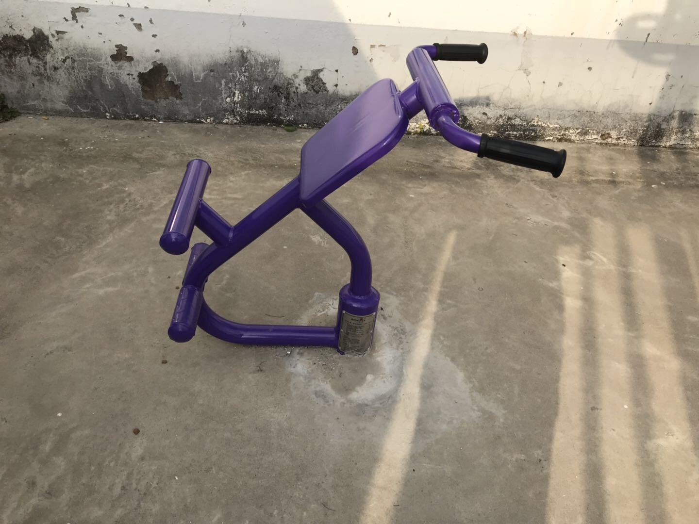背肌训练器