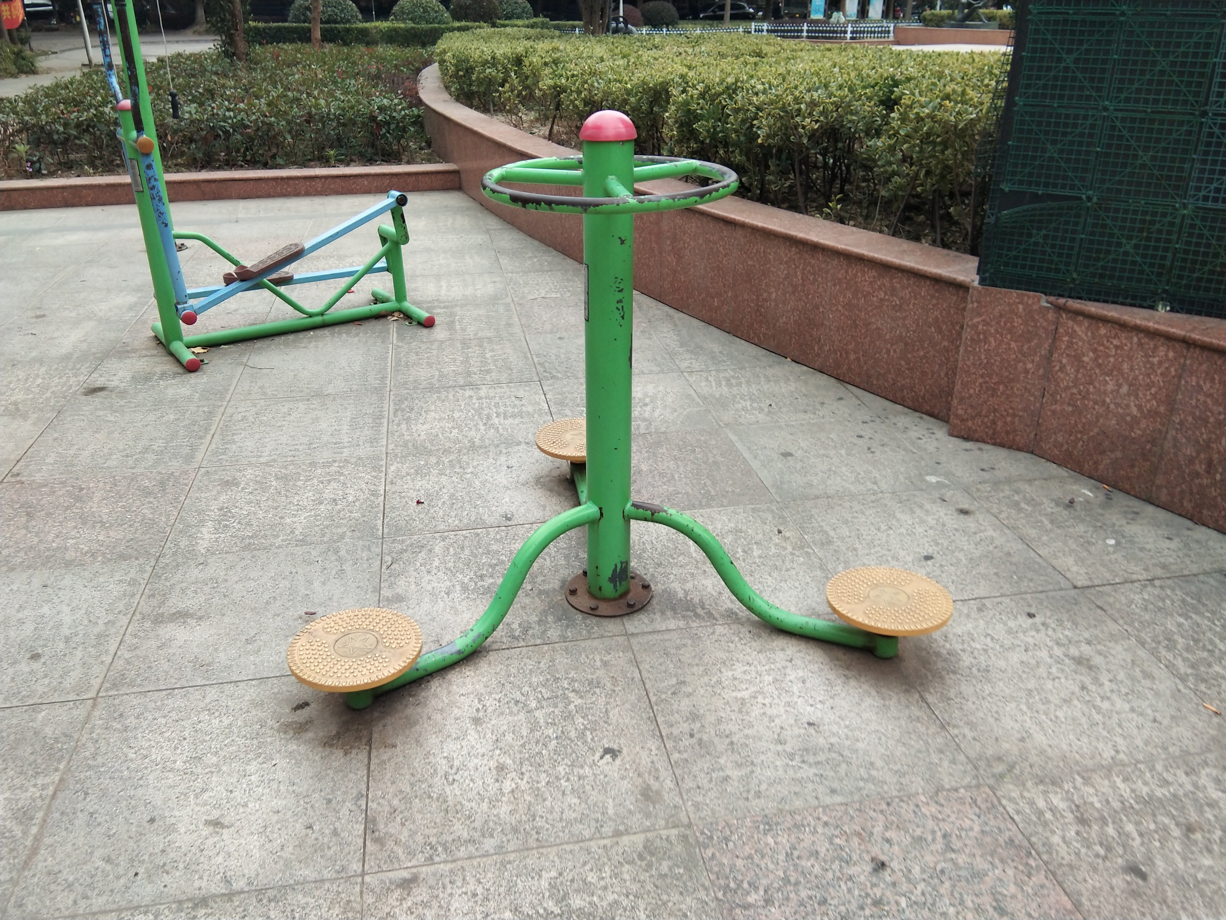 扭腰器