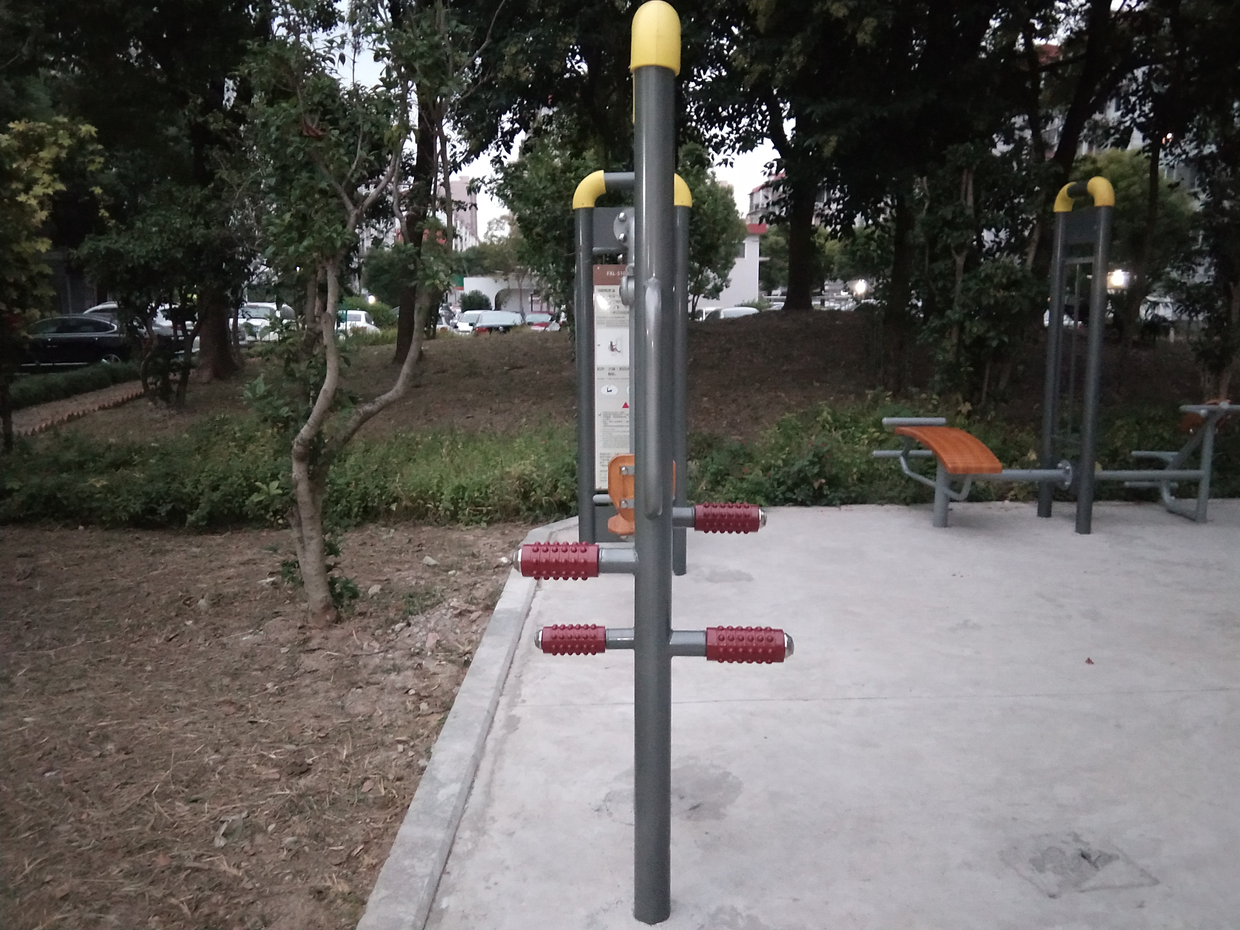 四级压腿按摩器