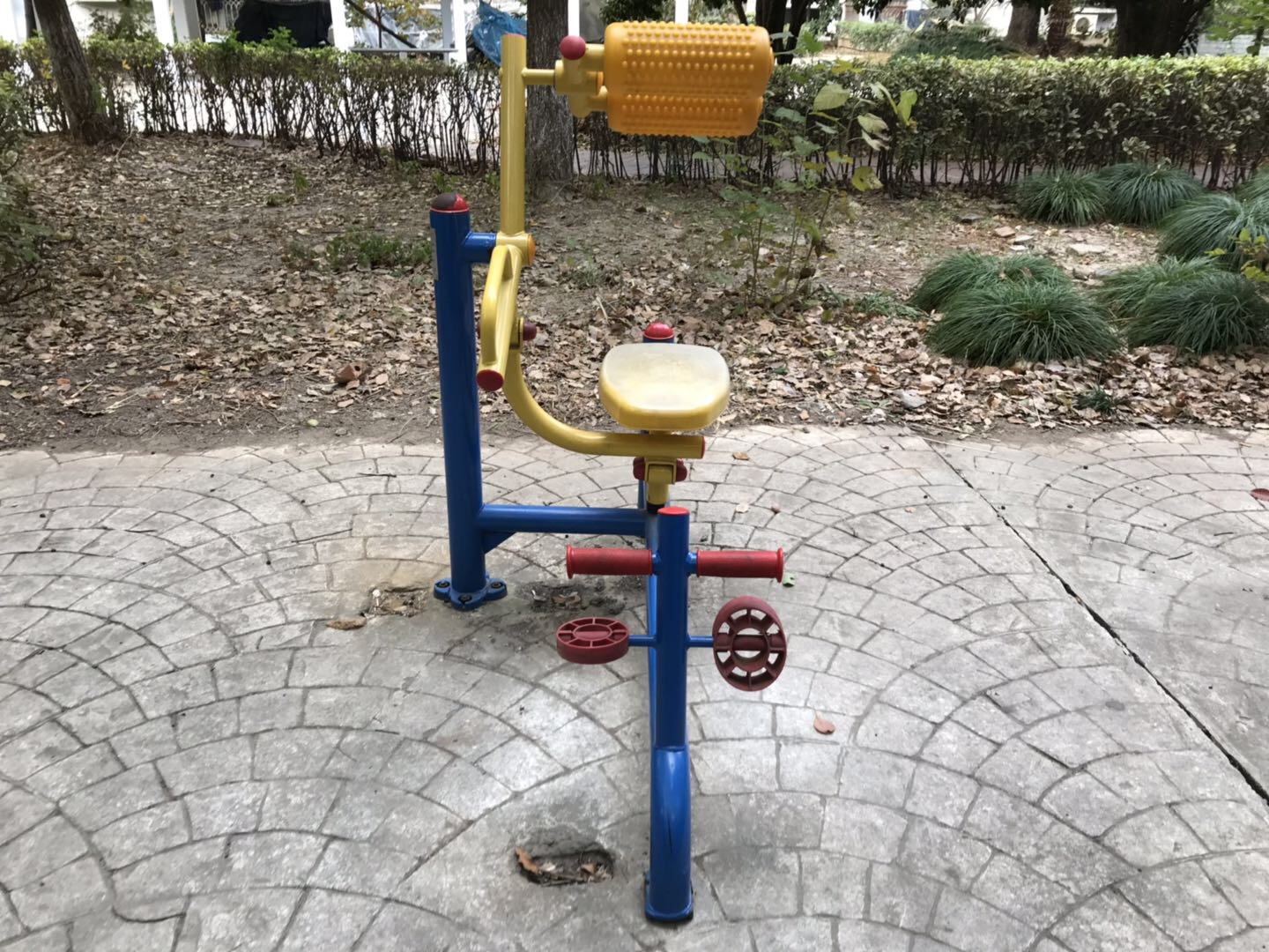 自重腹背锻炼器
