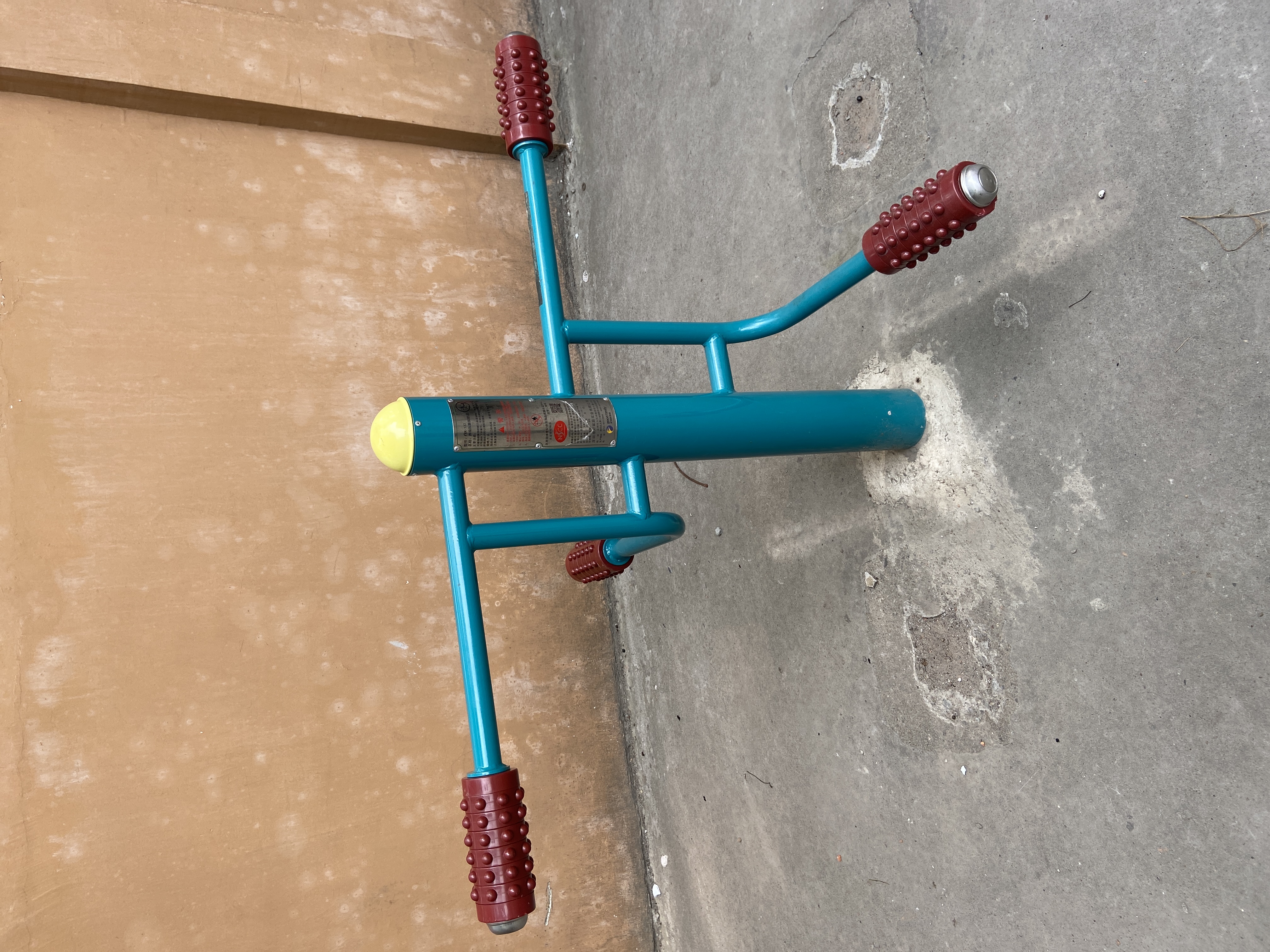 四级压腿按摩器