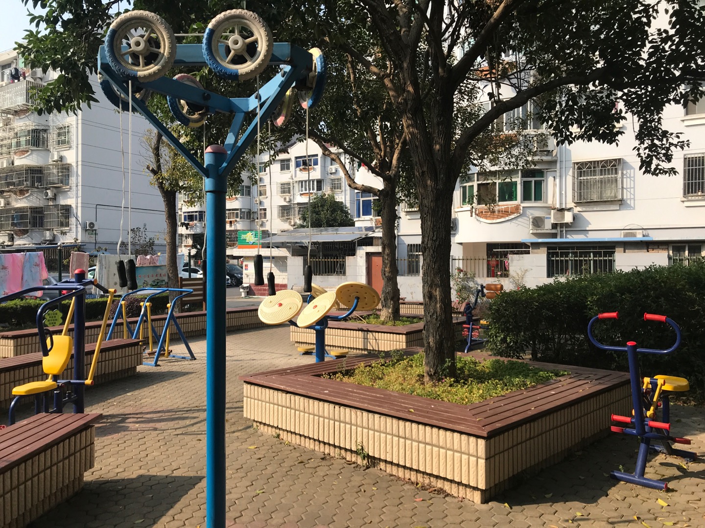 思凡二居施湾二路863弄36号健身路径