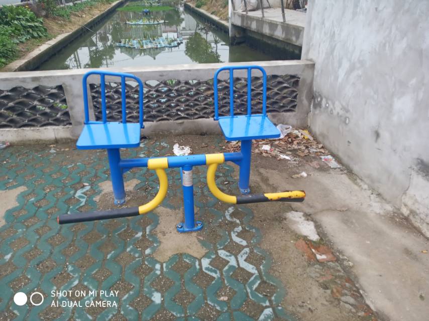 下肢锻炼器