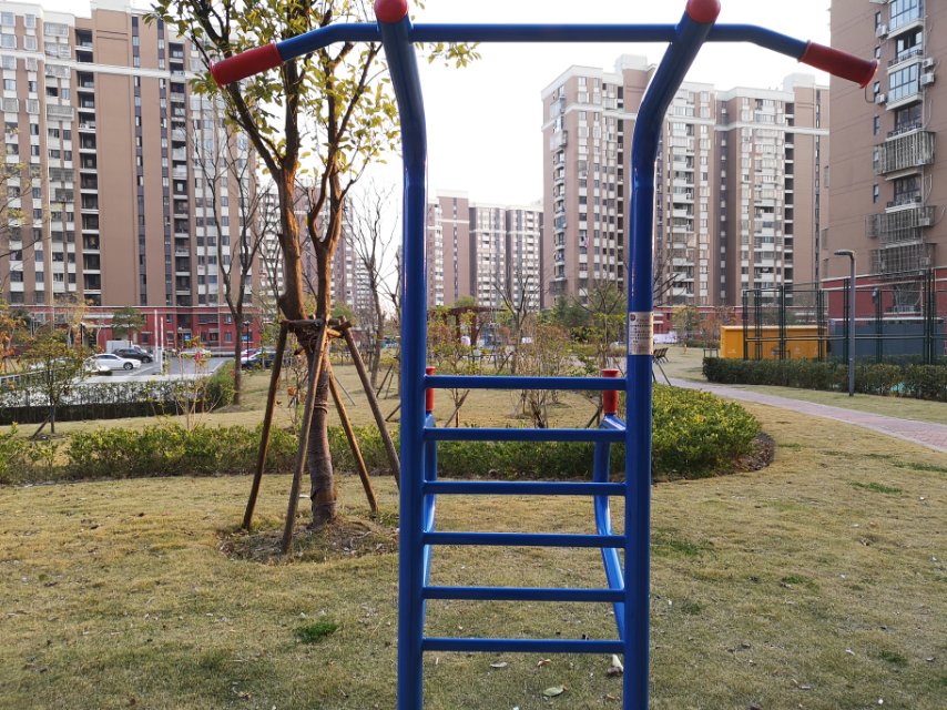 多功能训练器