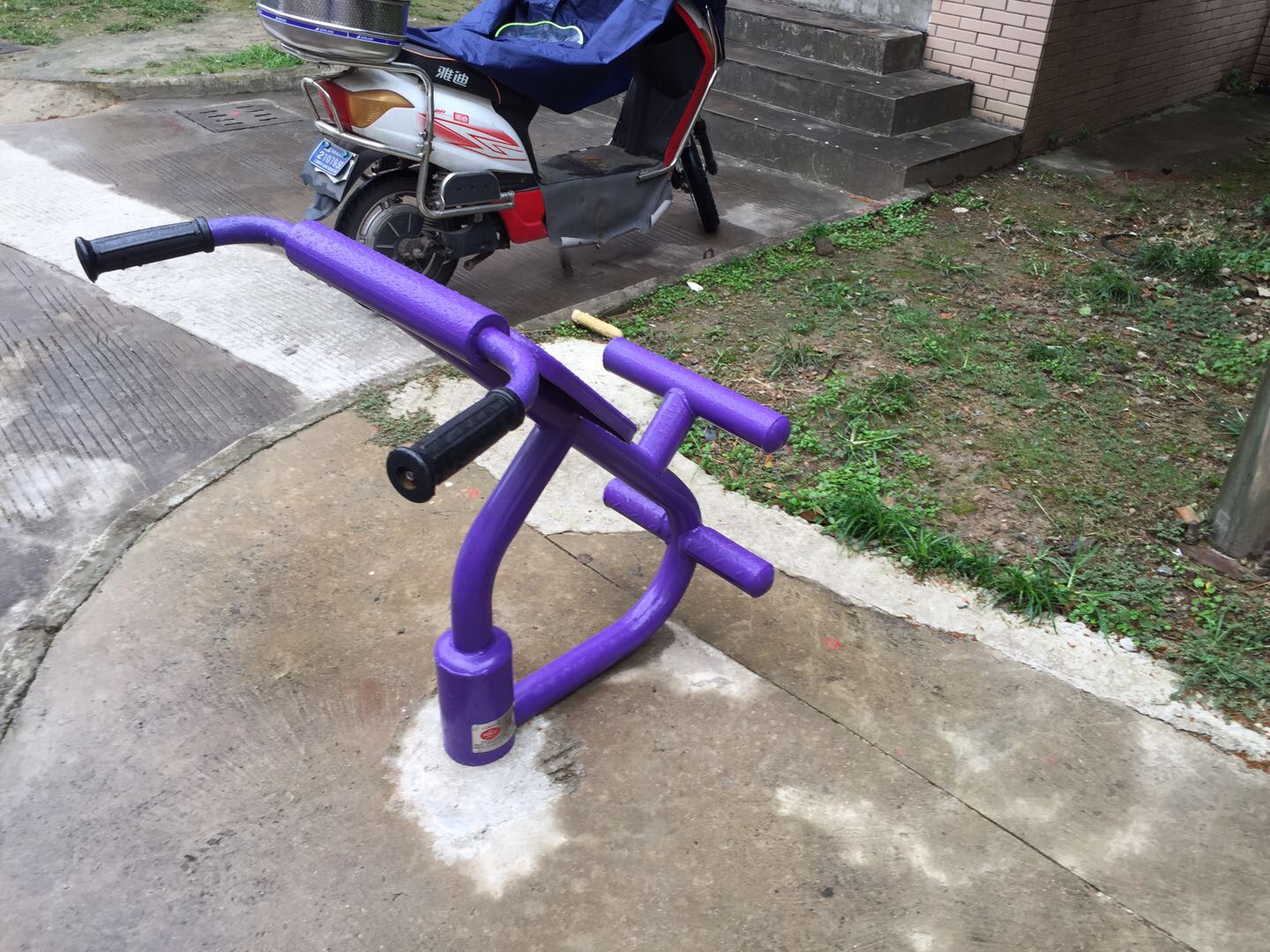 背肌训练器