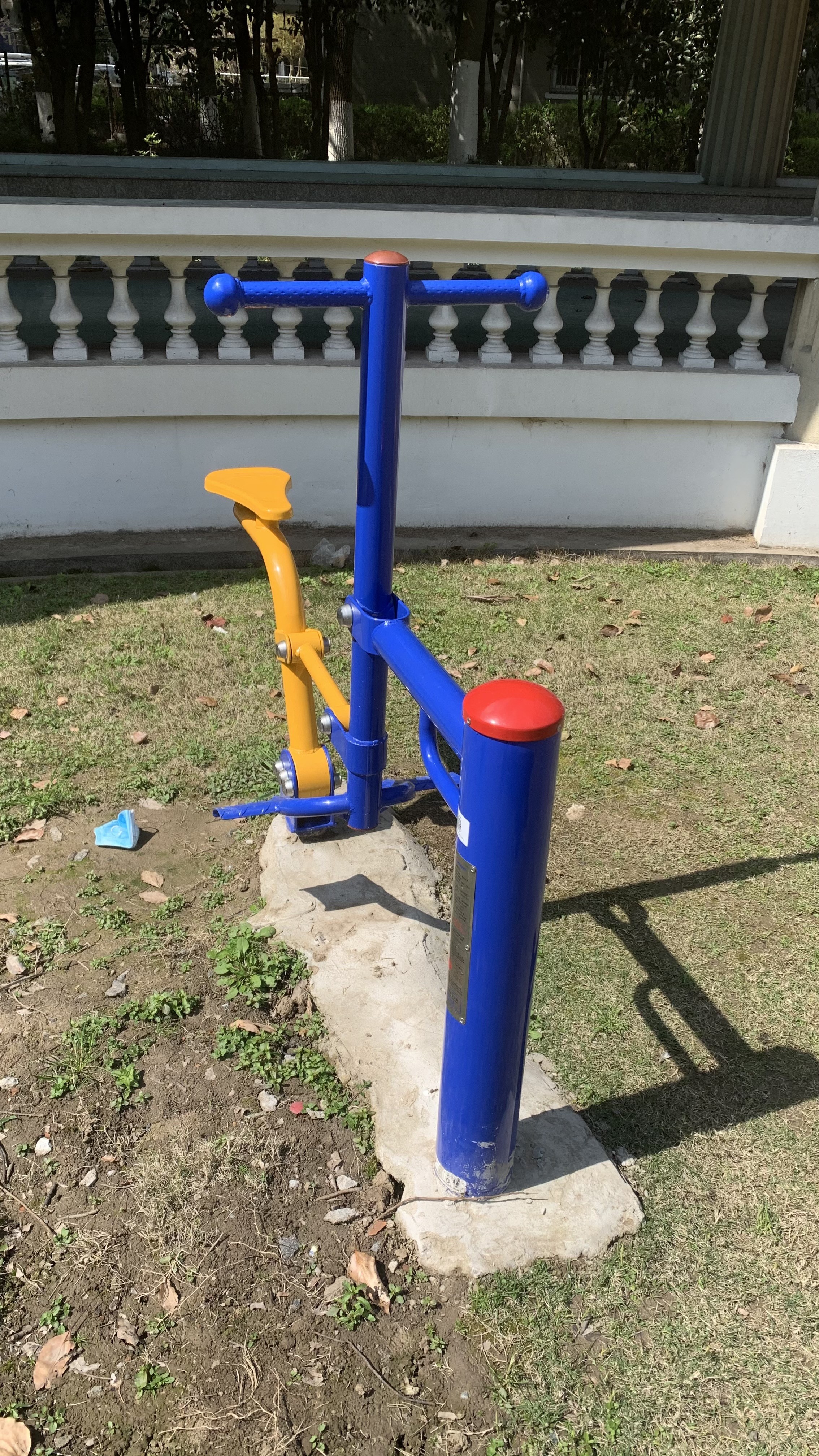 腰力训练器