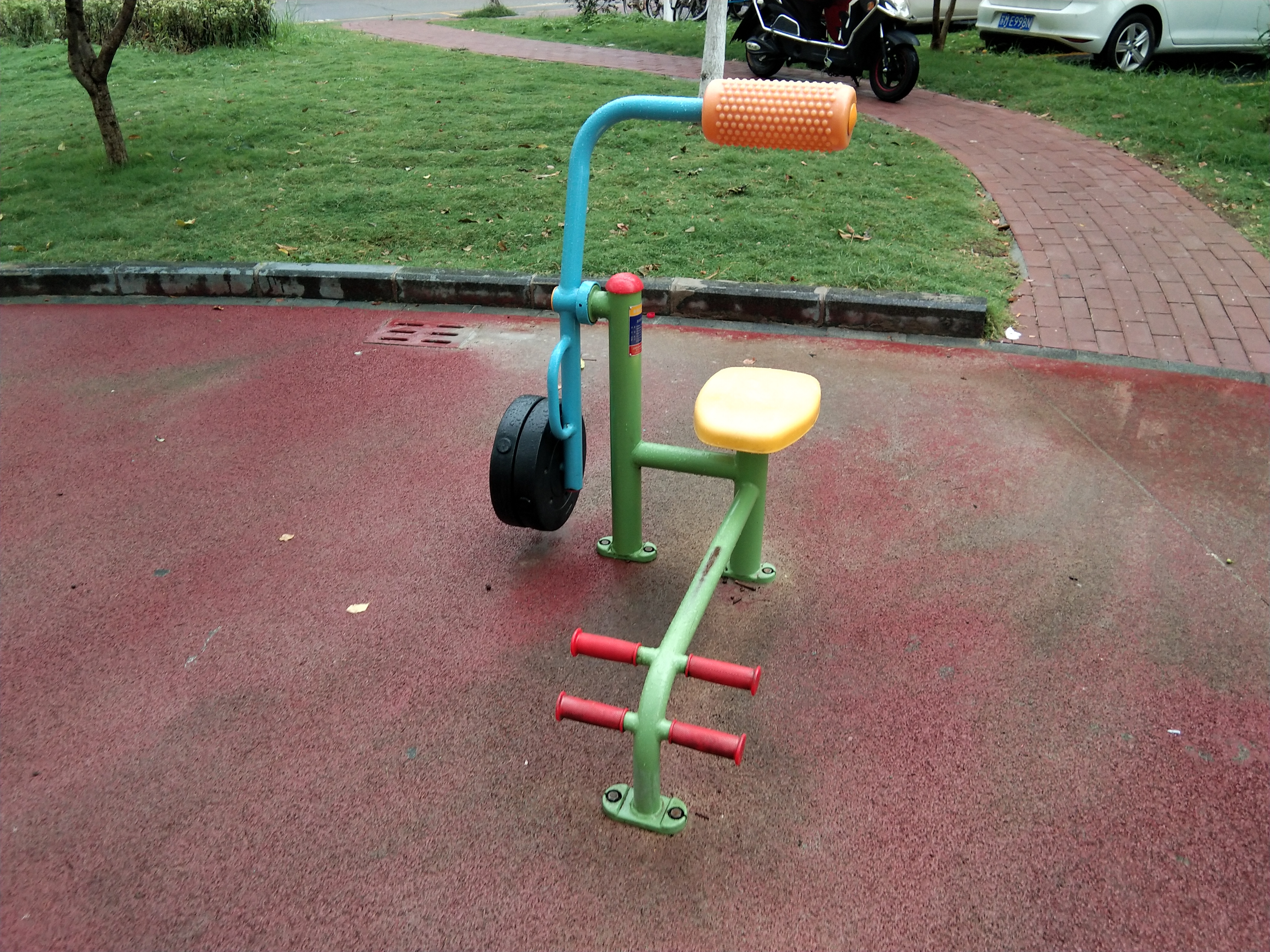 腹背锻炼器