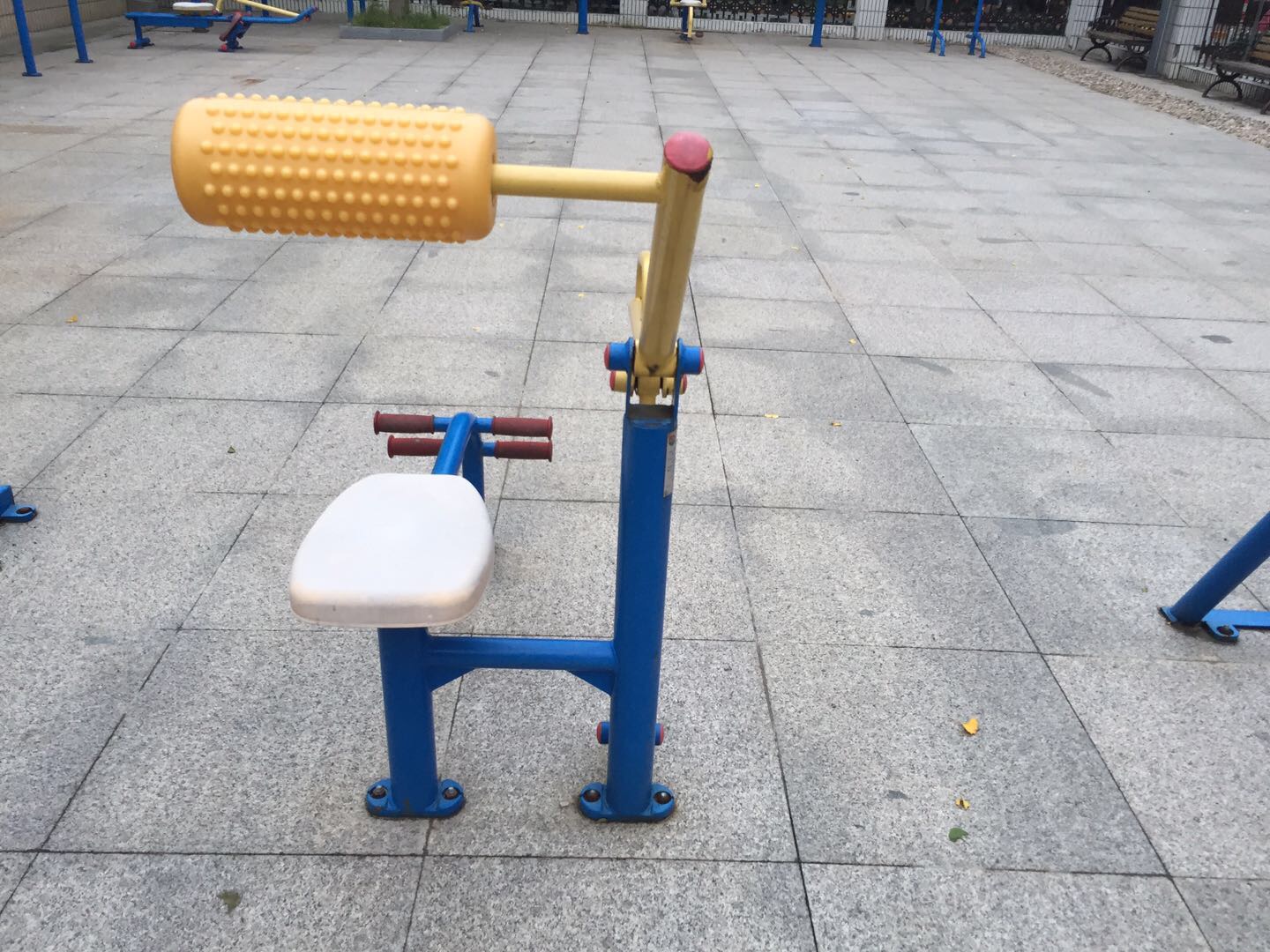 腹背锻炼器