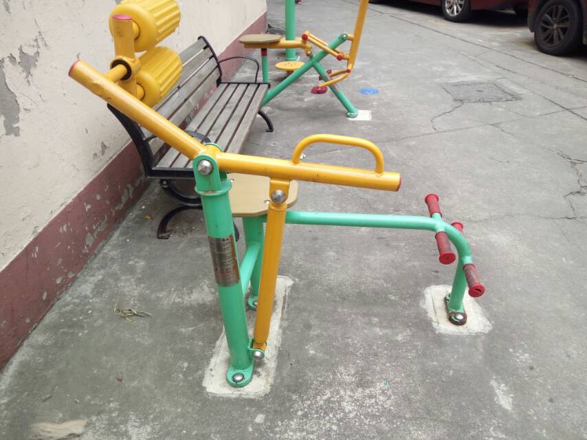 腹背锻炼器