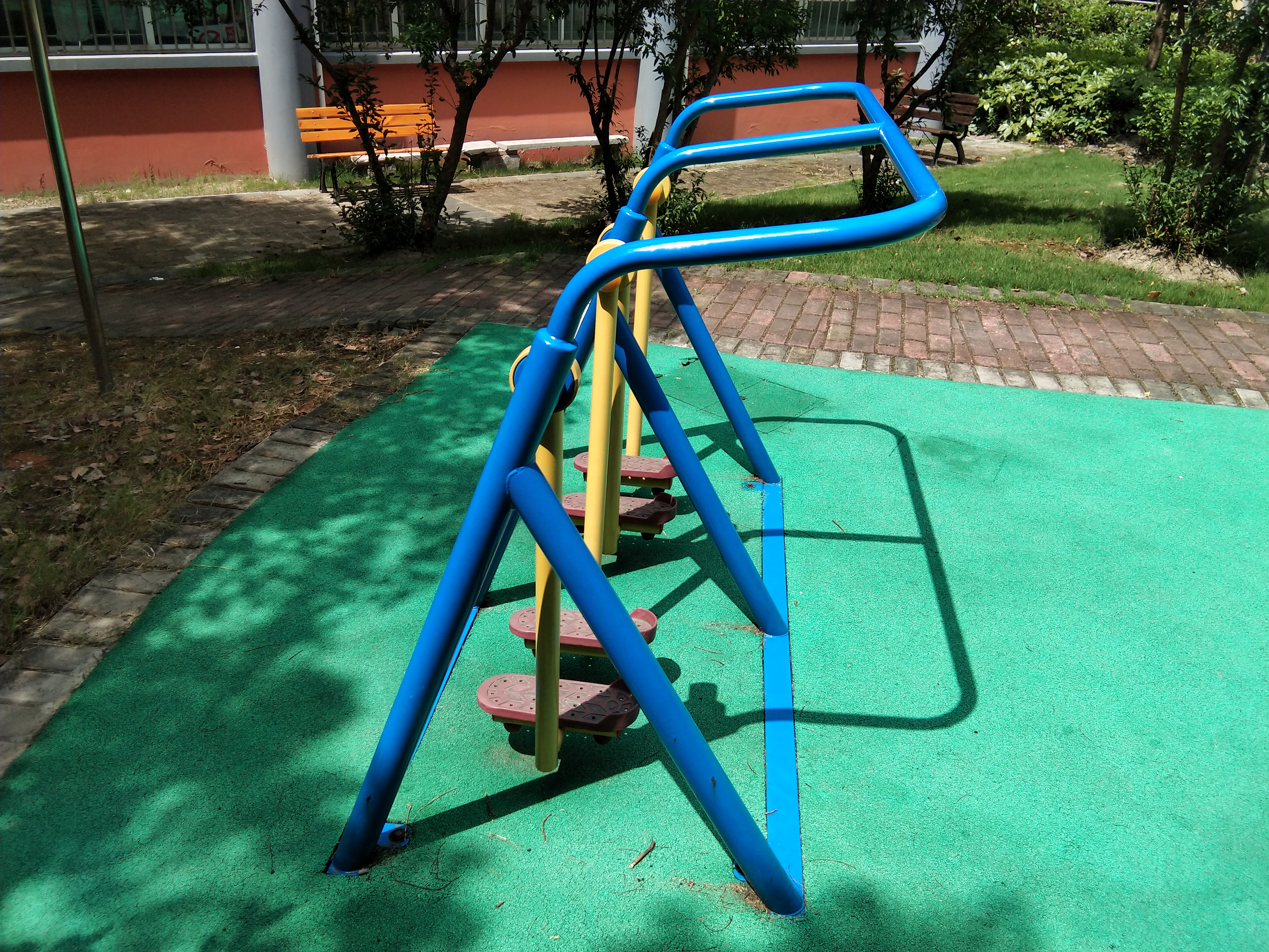 双人漫步器