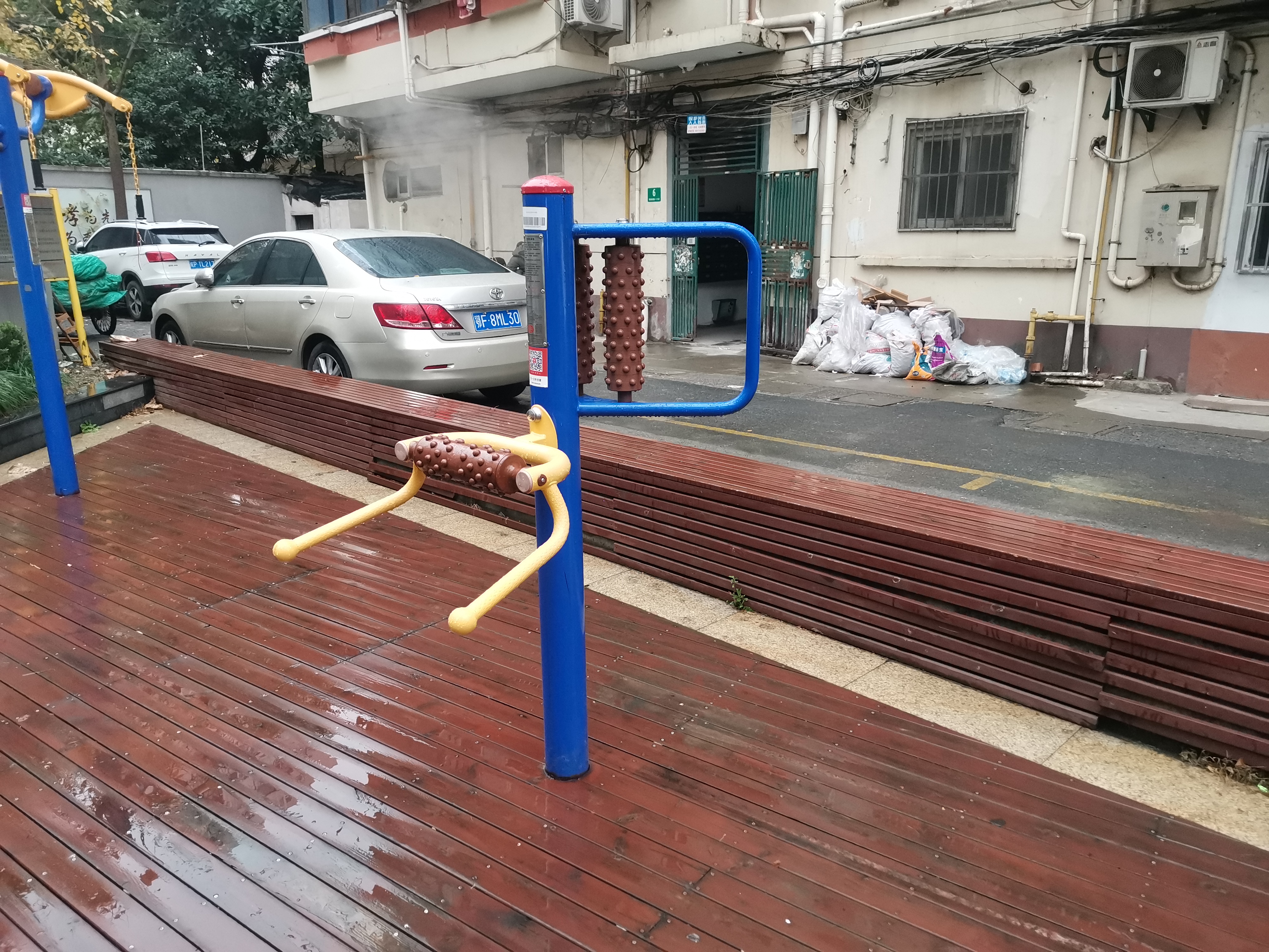 腰背按摩器