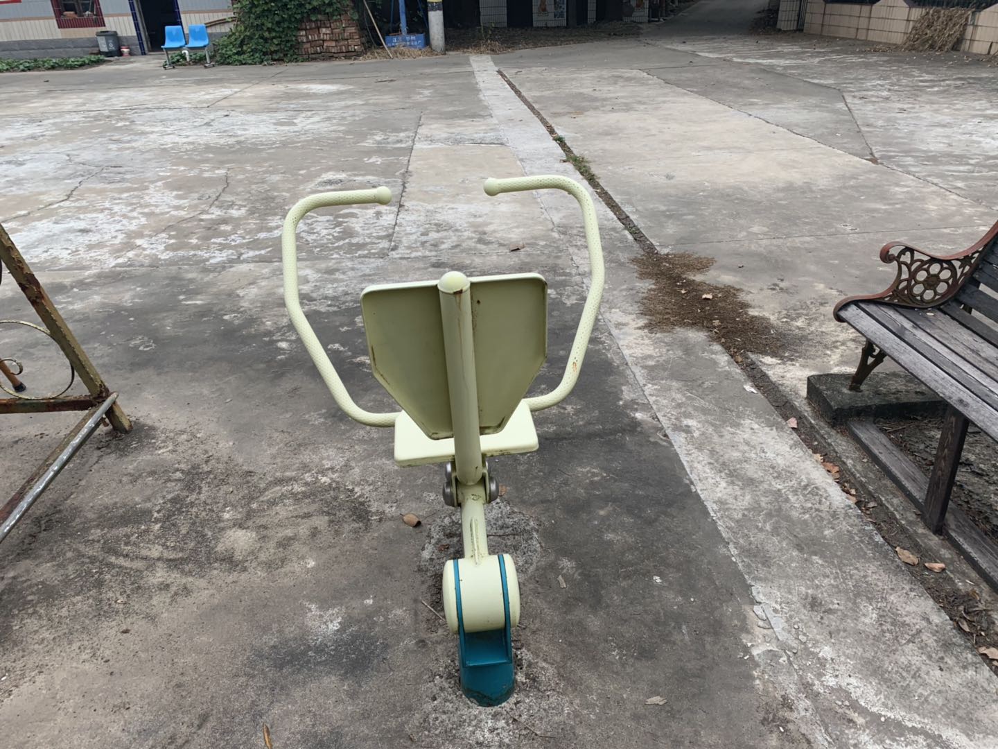 划船器