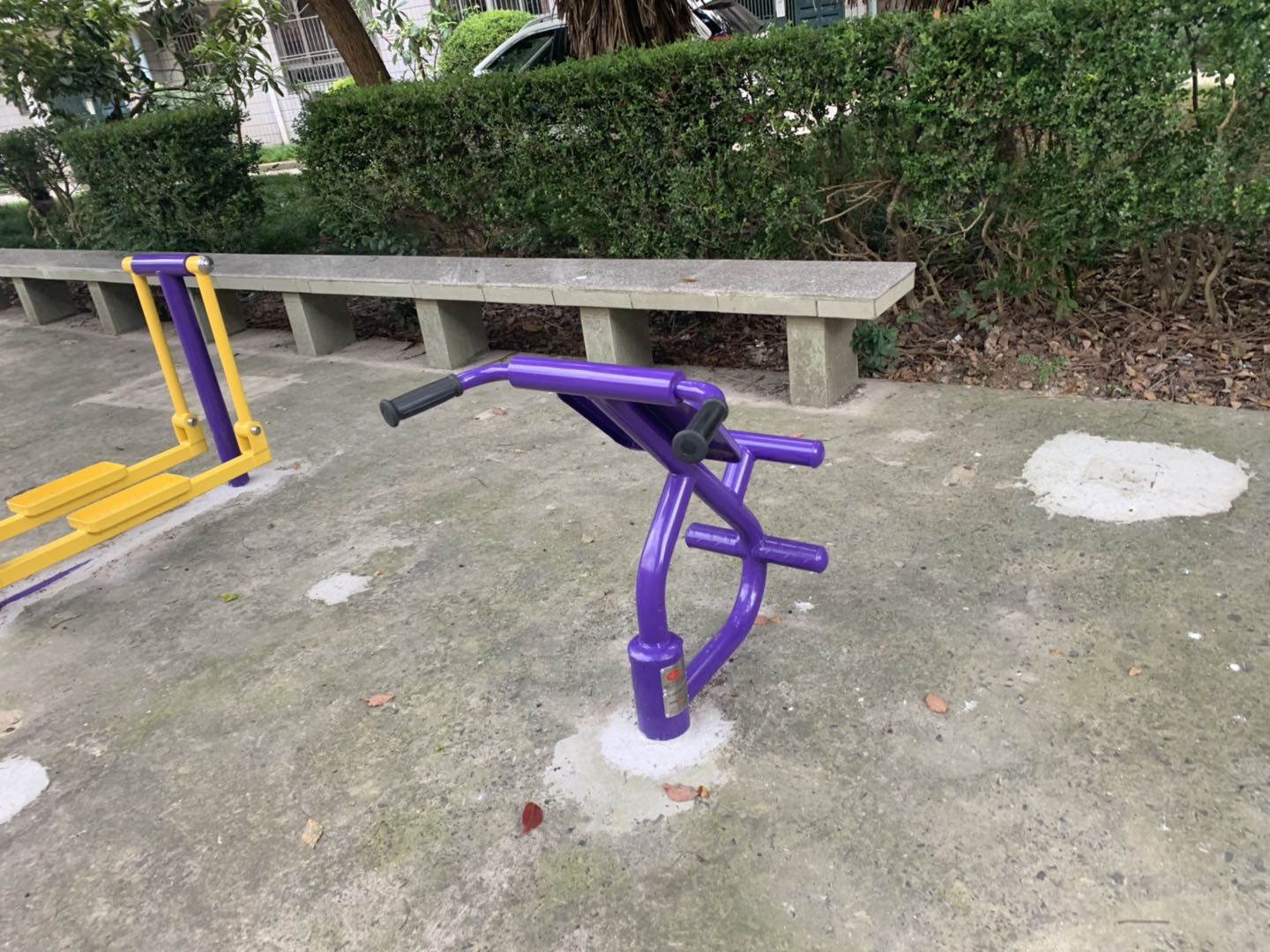 背肌训练器