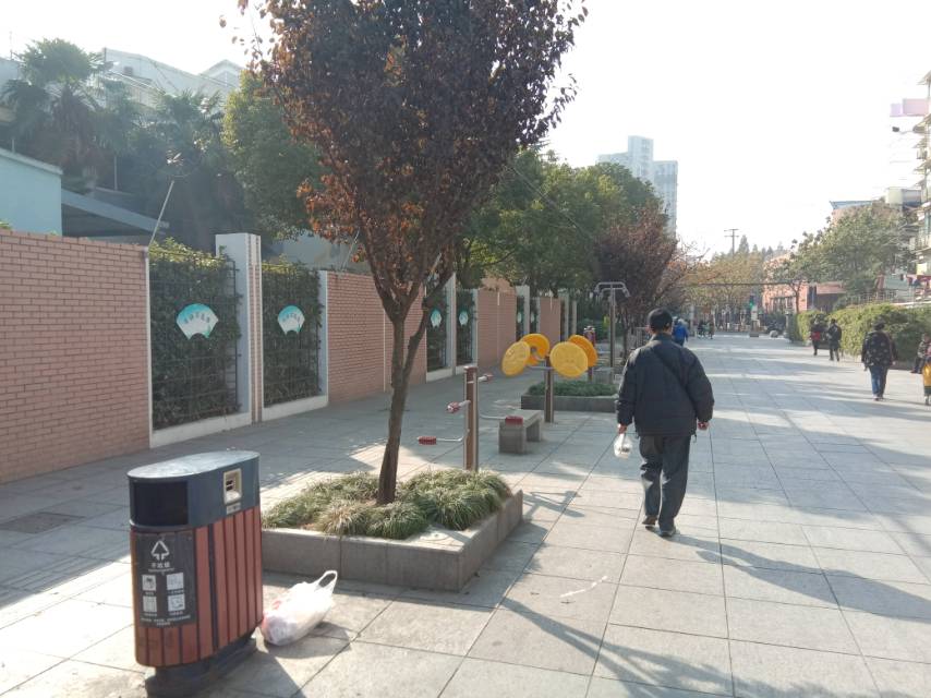 甘泉路休闲街健身点