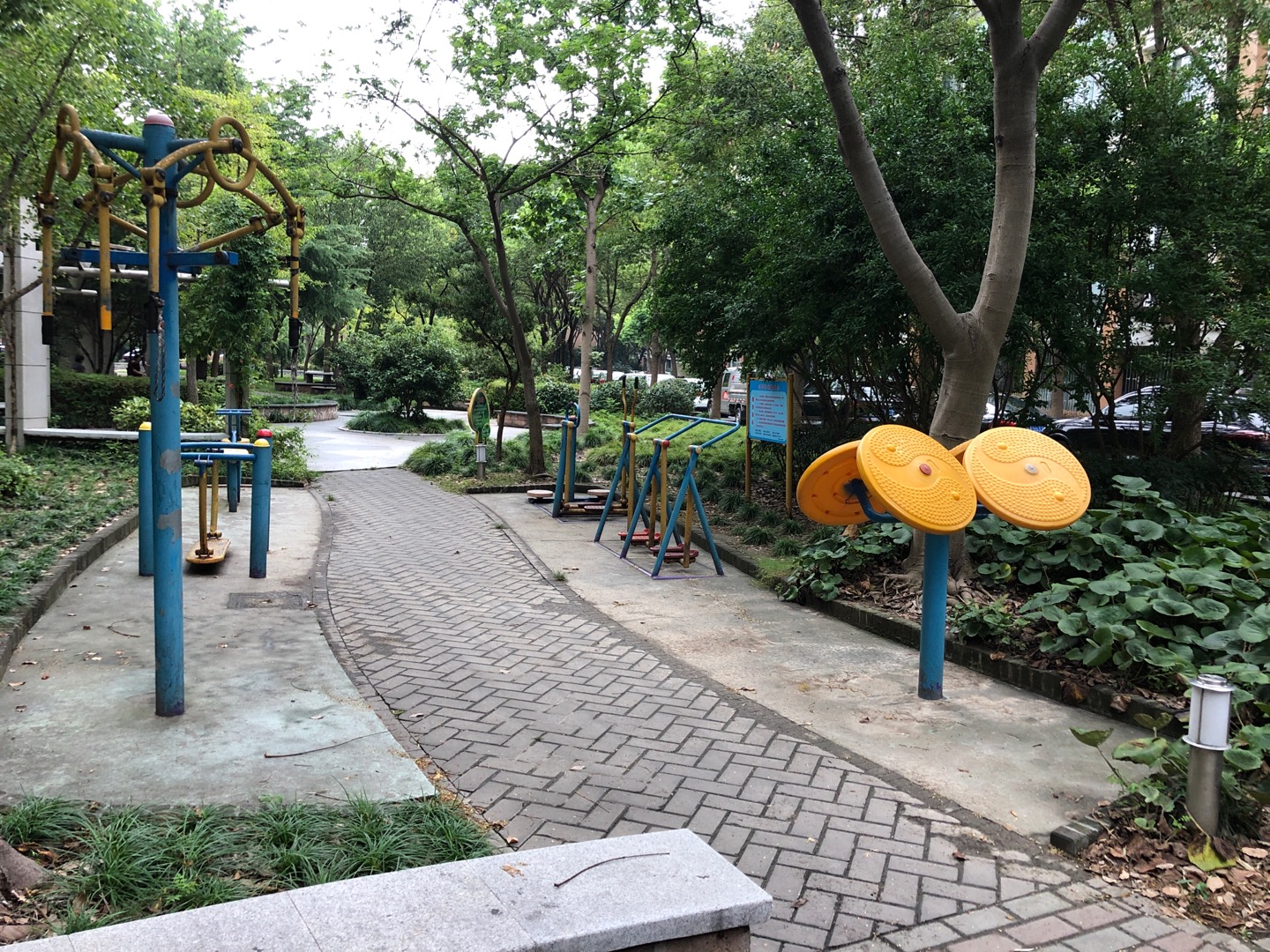 江华社区靖远路799弄27号健身点