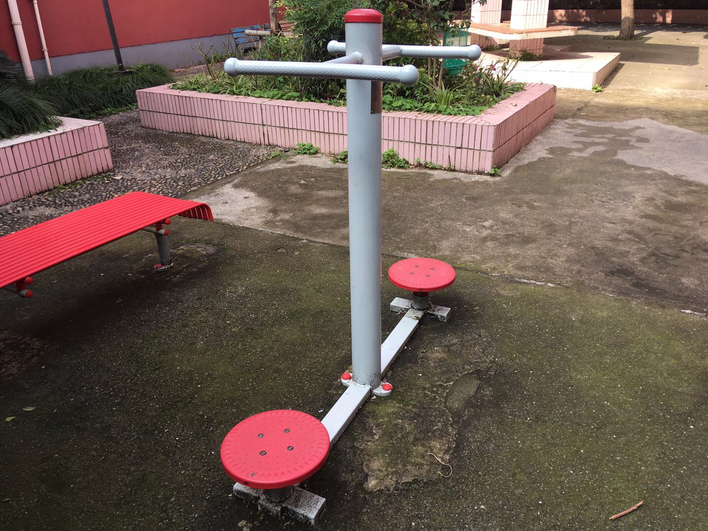 双位扭腰器