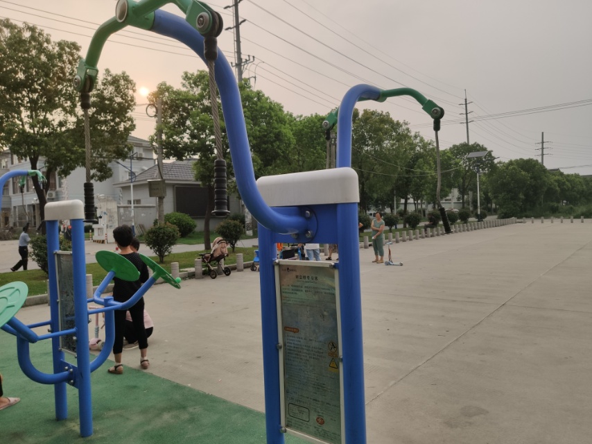 双立柱牵引器