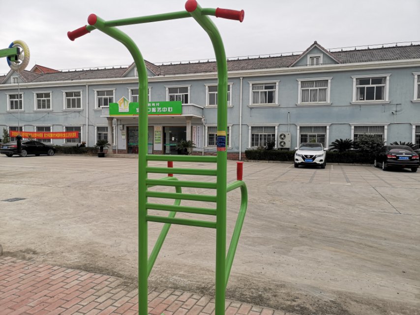多功能锻炼器