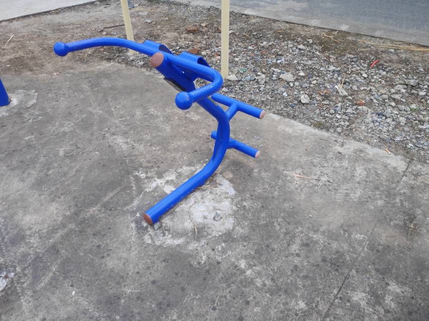 背肌训练器