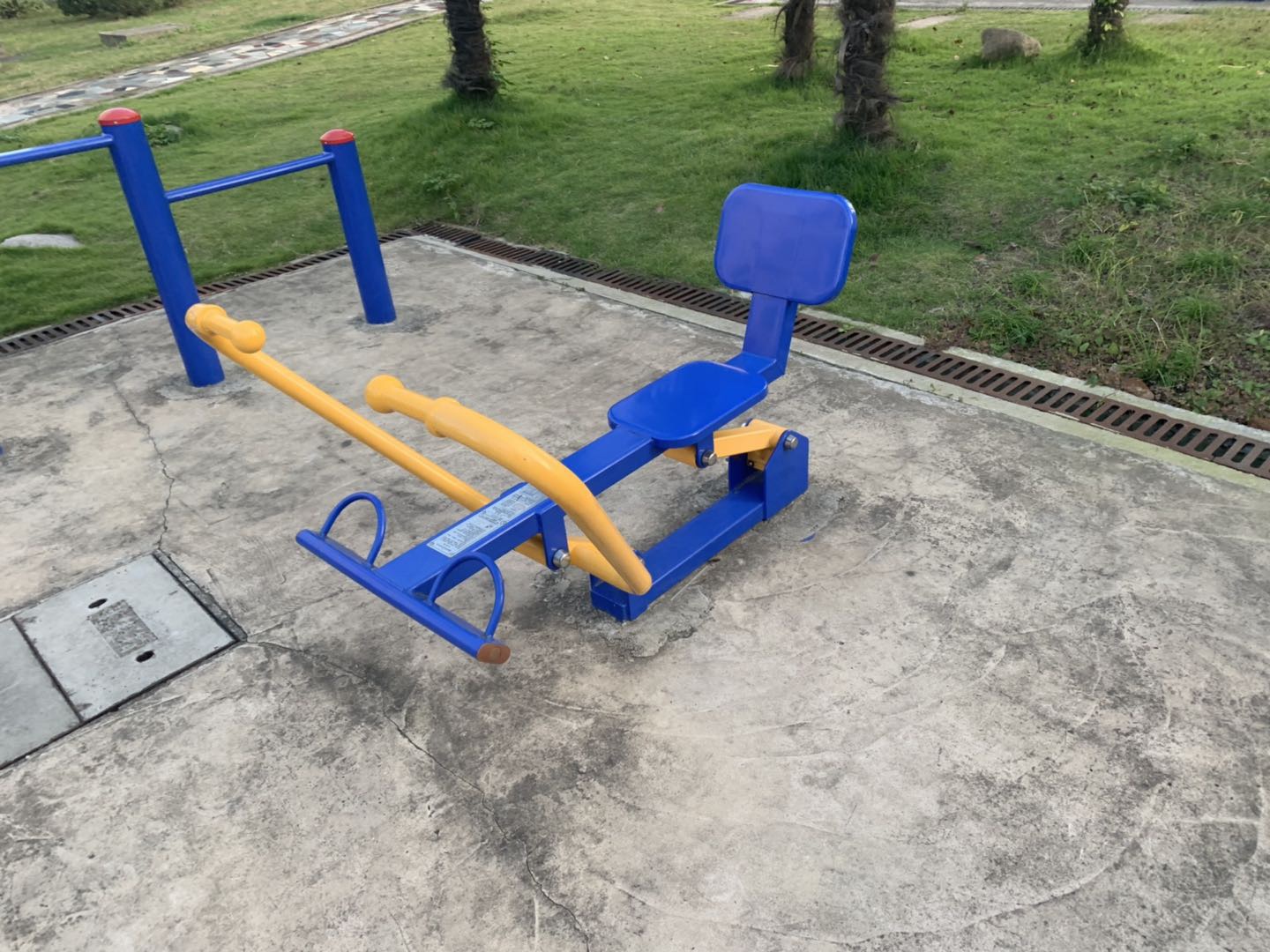 划船器