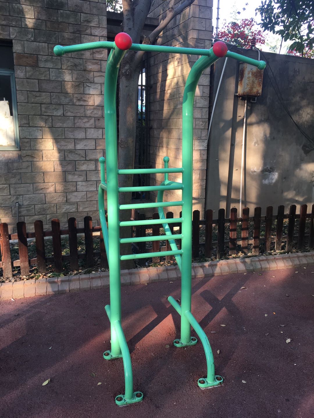 多功能锻炼器