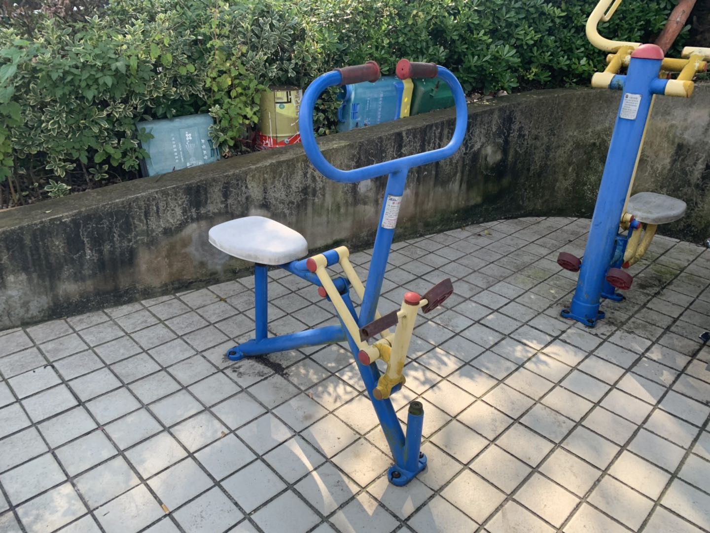 腰力锻炼器