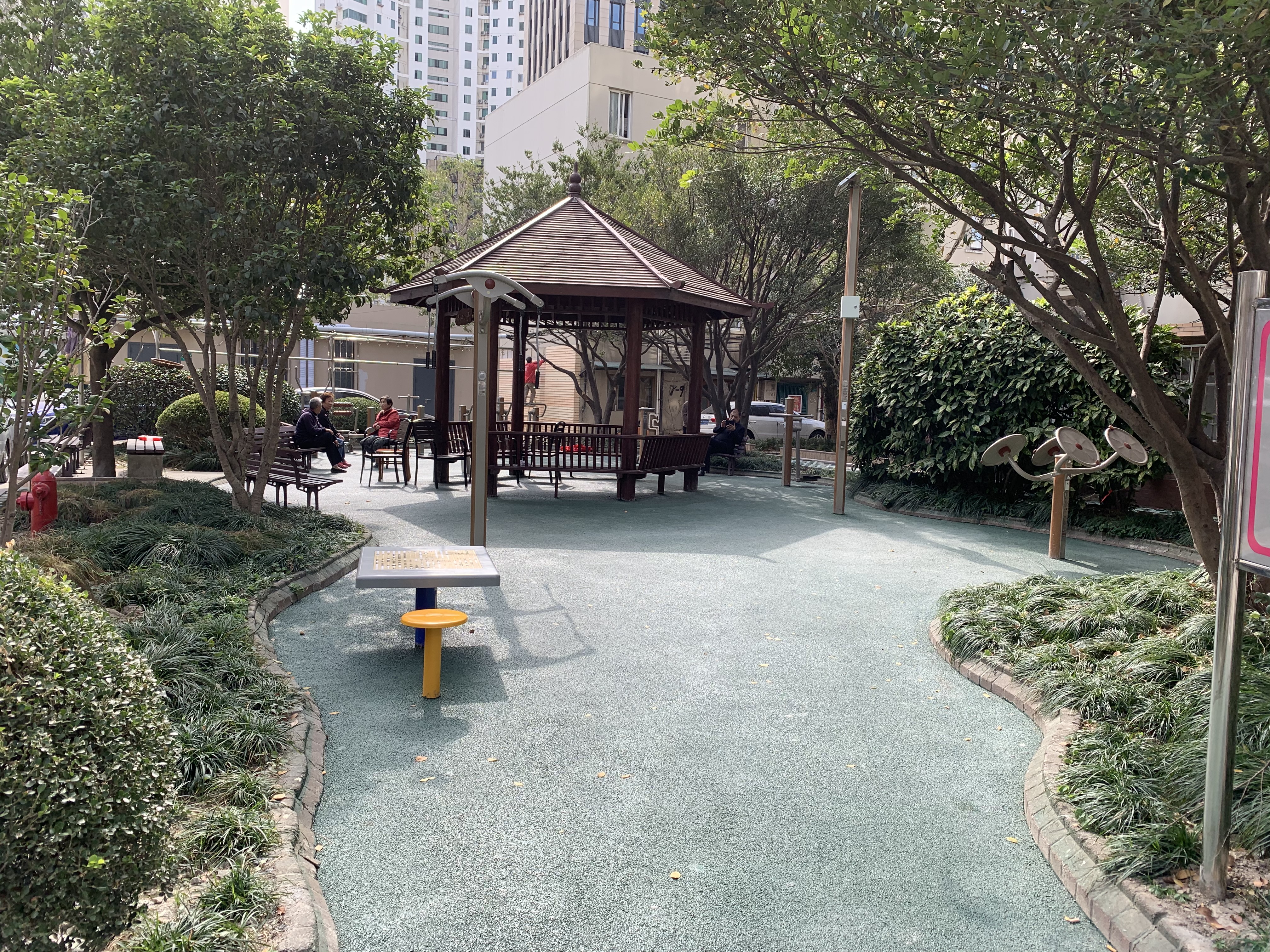 龙华居委市民益智健身点3