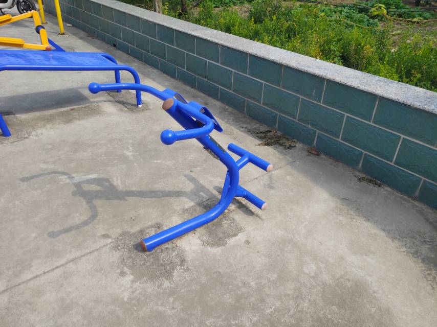 背肌训练器