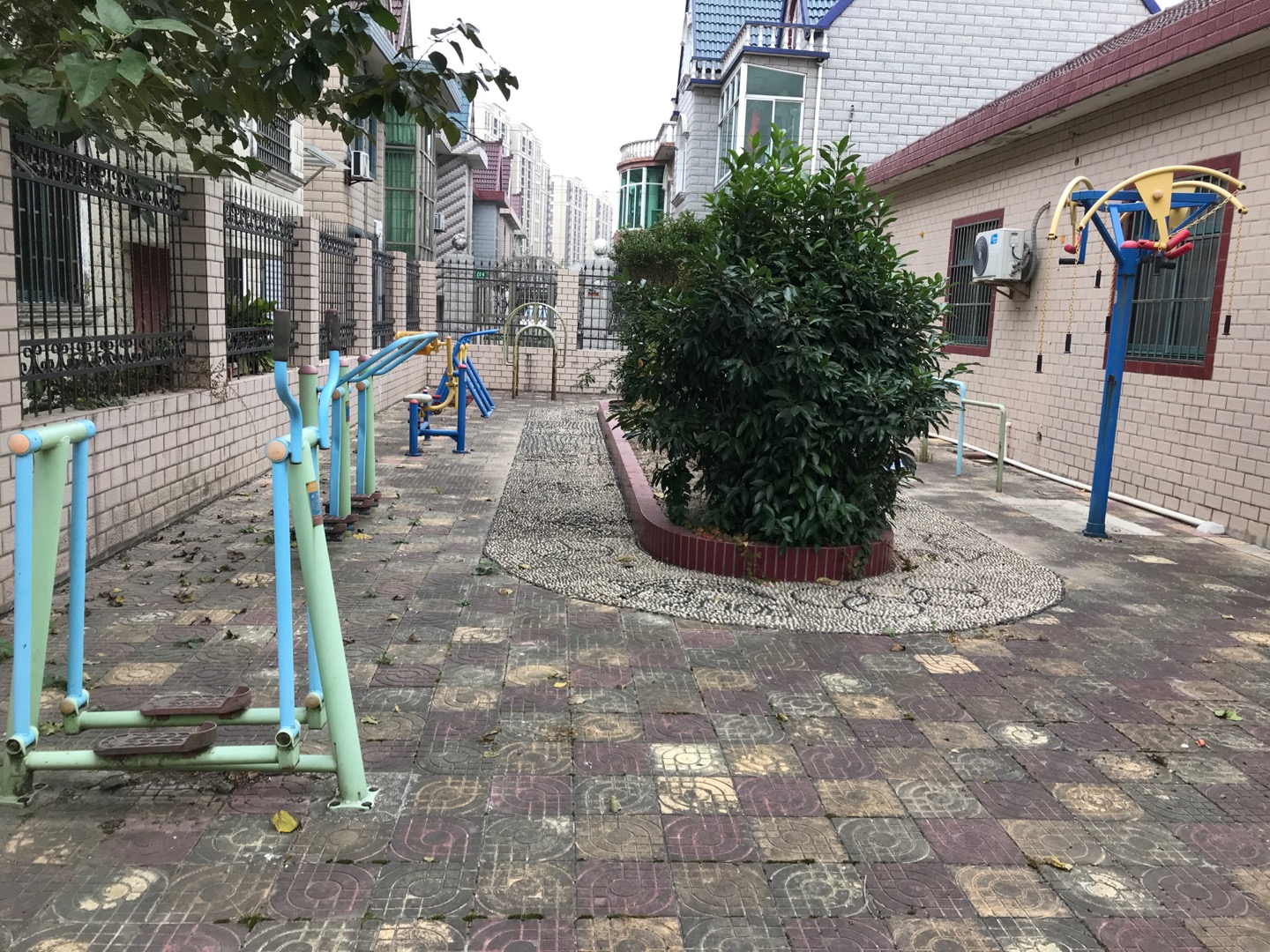 黎明村老年活动室健身点