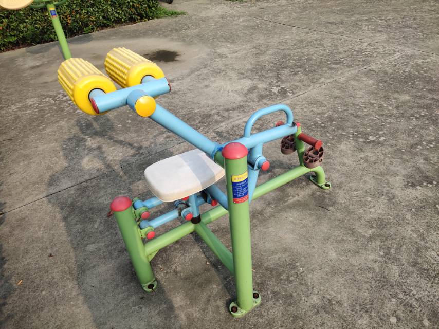 腹背锻炼器
