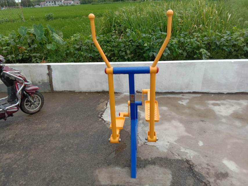 室外椭圆机