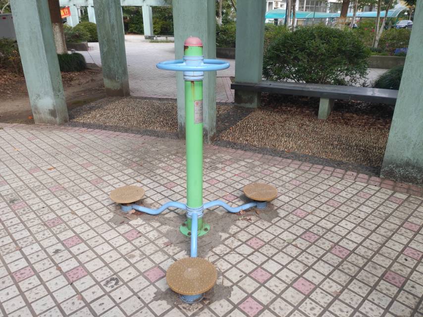扭腰器