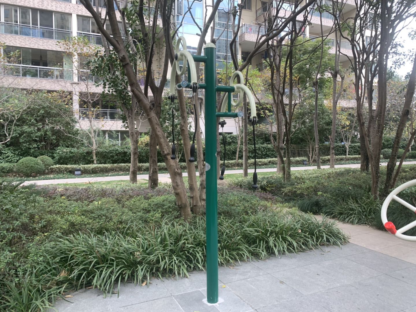 牵引器