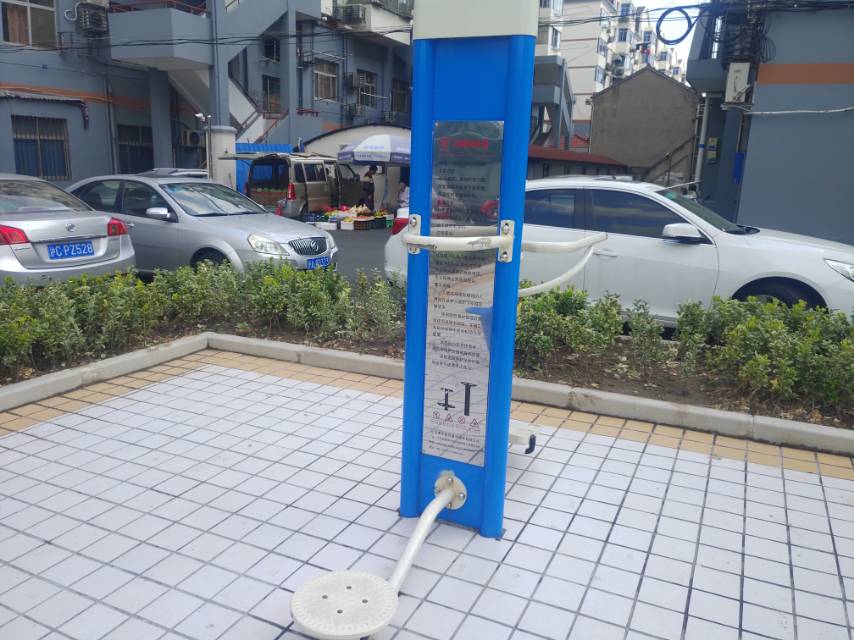 扭腰训练器