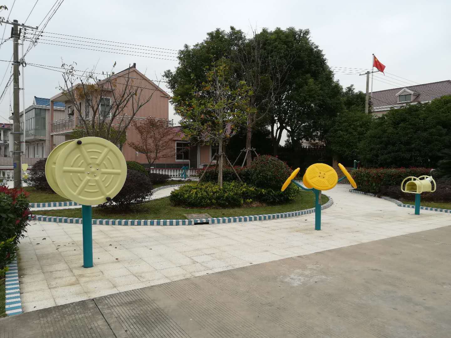 增产村五组健身点