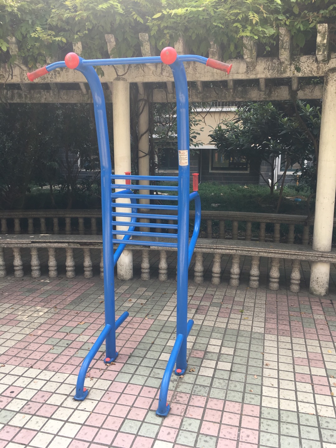多功能训练器