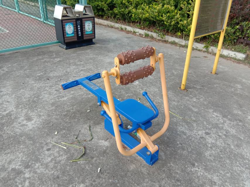 腹背屈伸训练器