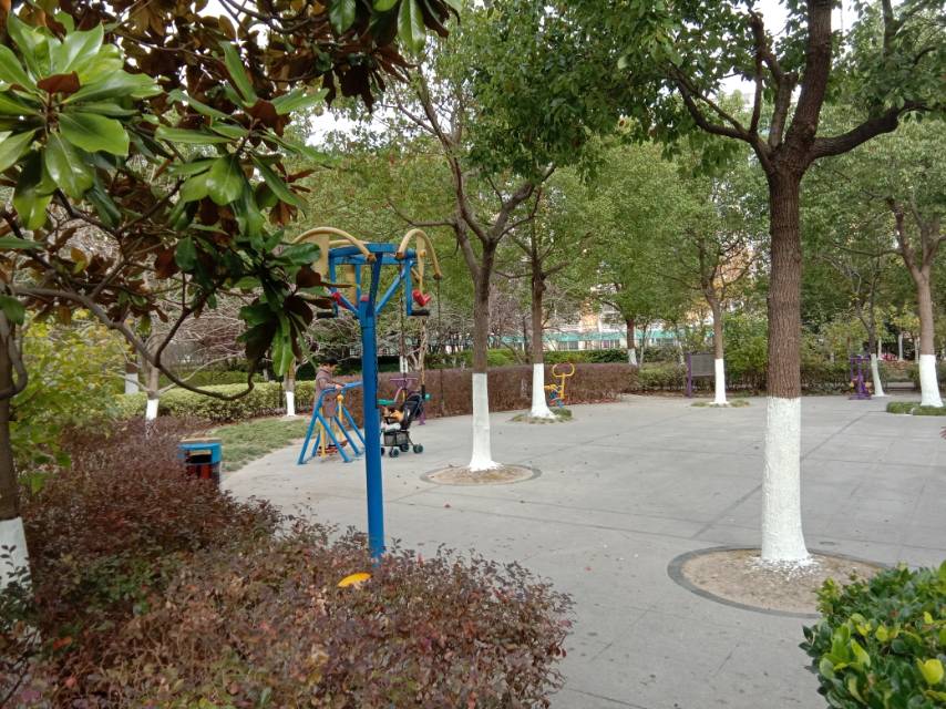 民春绿地健身点