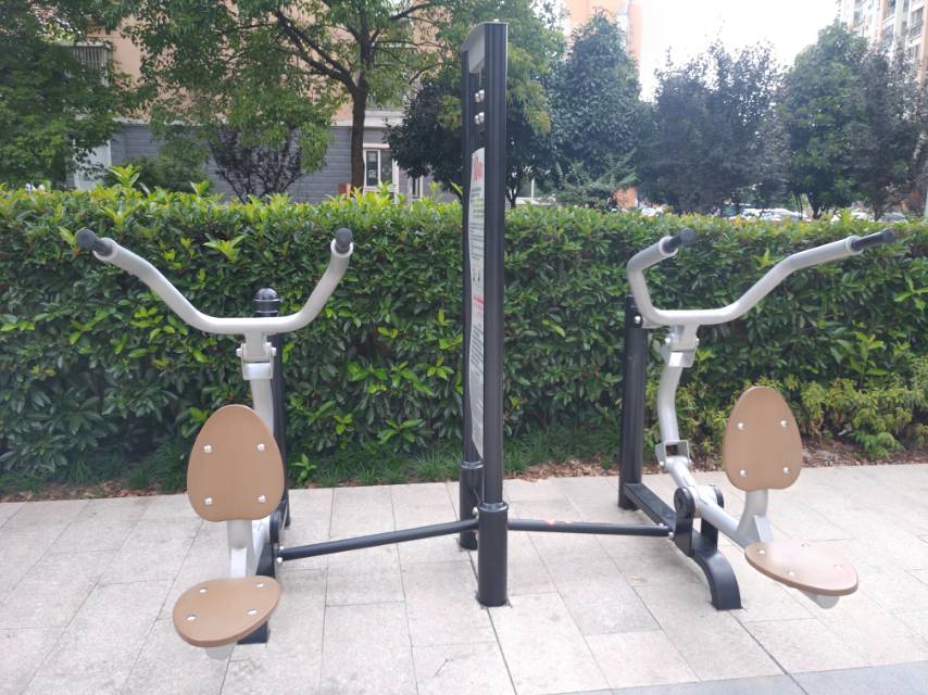 自重式高拉训练器