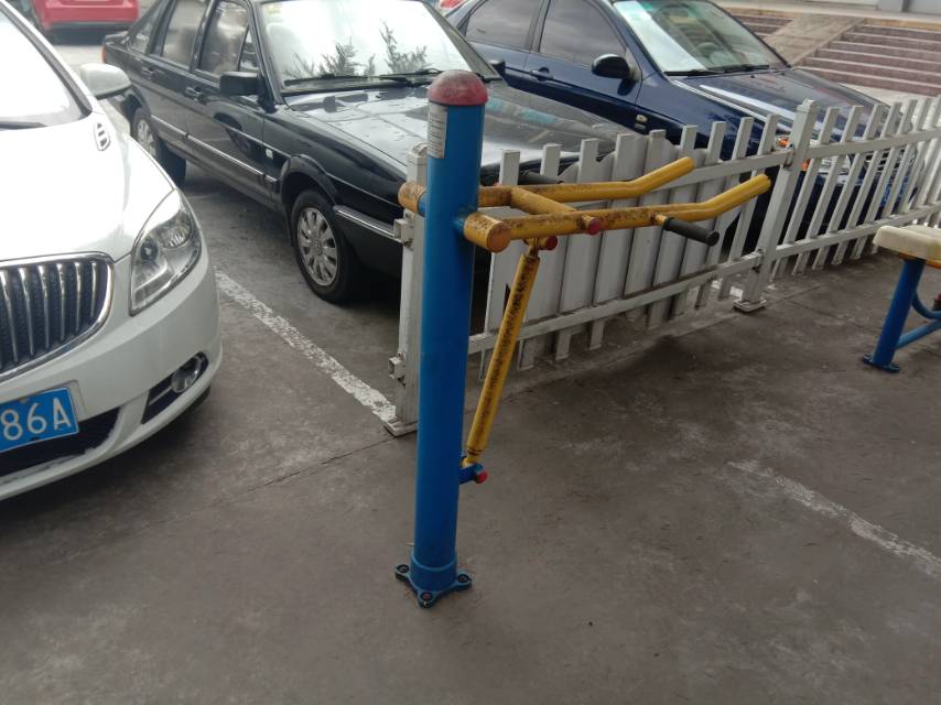 腰腿锻炼器