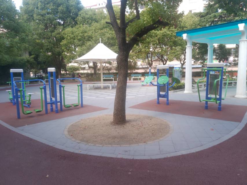 高行镇华高二居健身苑点2