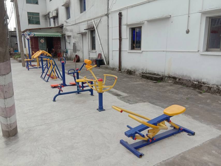 卫东村3组419号号后健身路径
