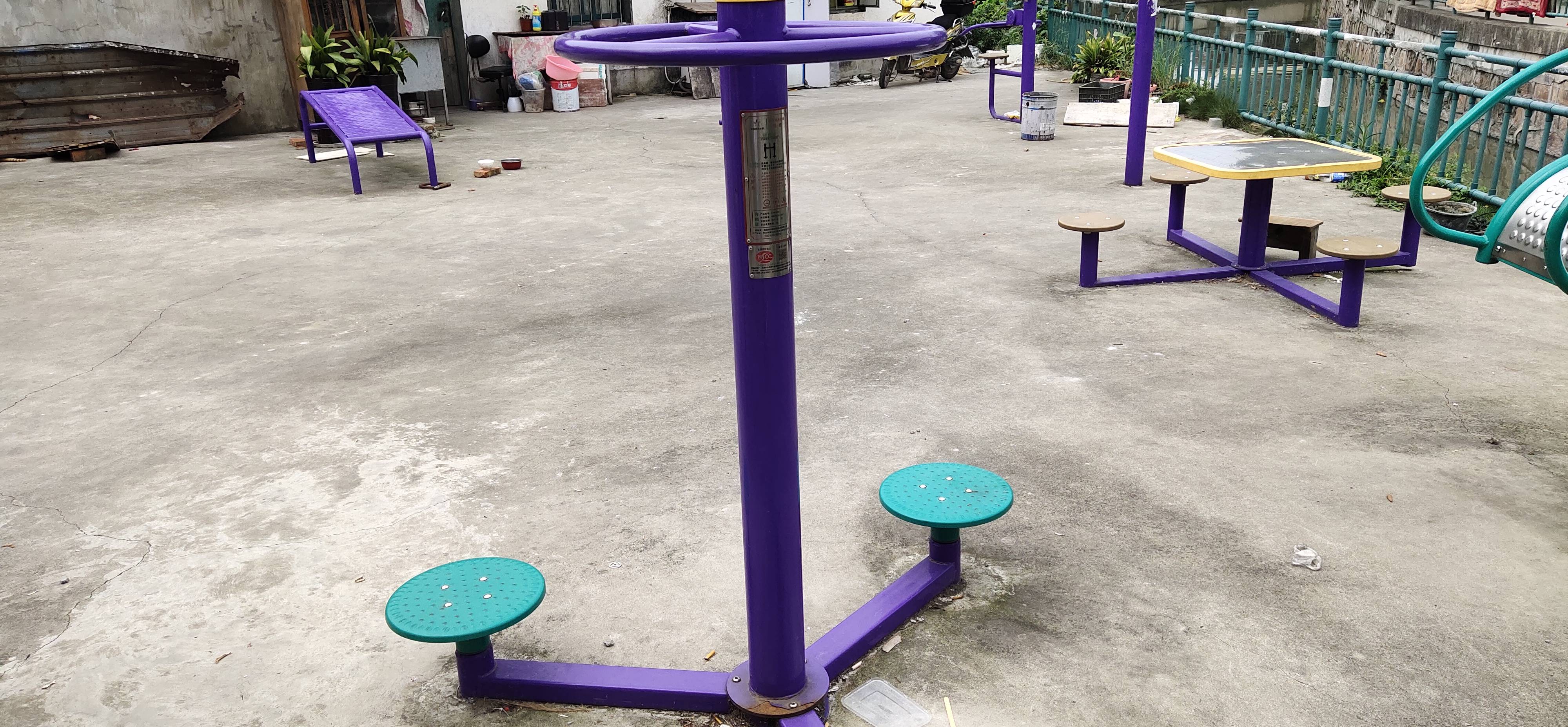 扭腰器