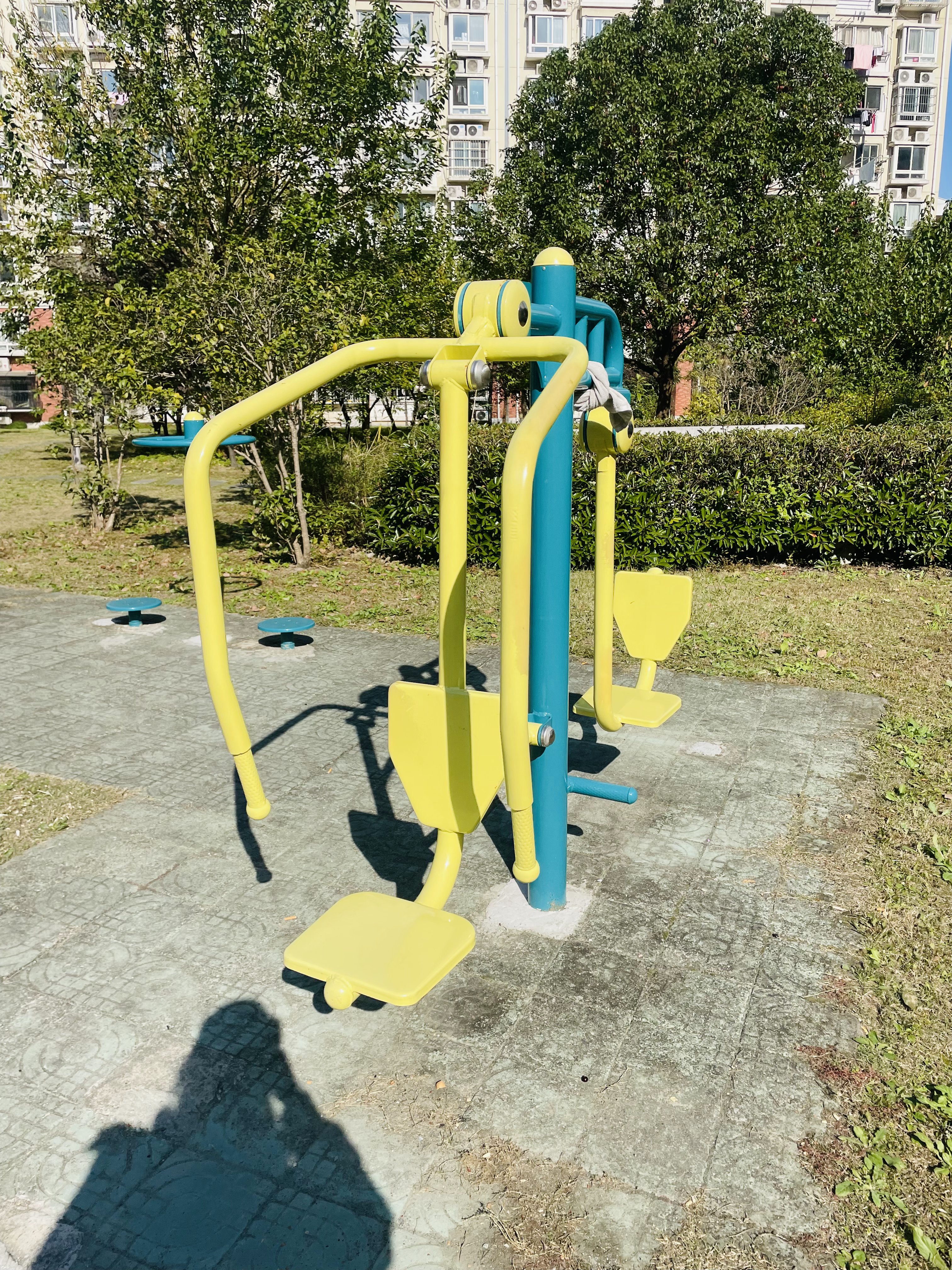 上下肢训练器