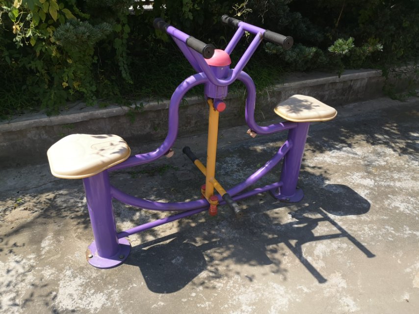 下肢训练器
