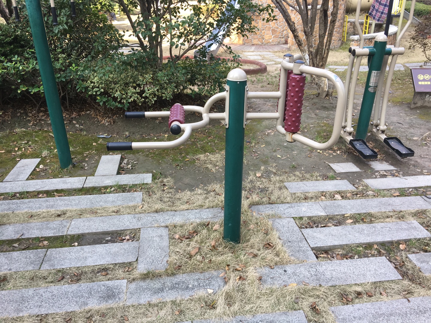腰背按摩器