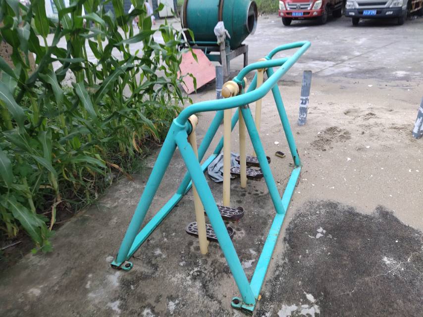 双人漫步器