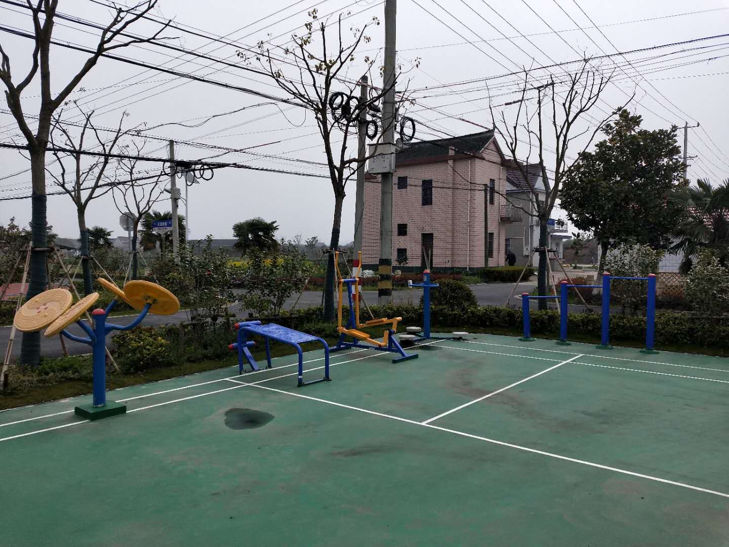 花漂村625号健身点